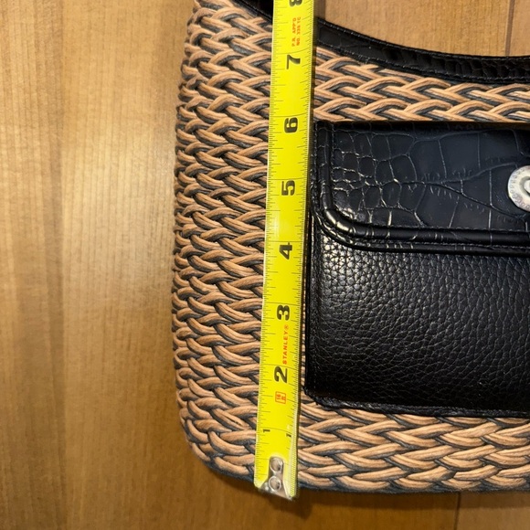 Brighton Woven Straw Shoulder Bag w/ Black Leather Trim & Heart Charm - Picture 4 of 12